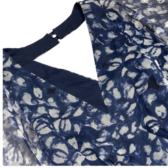 BCBGMAXAZRIA women’s KALEIDOSCOPE navy JEWELS LACE HI-LOW MAXI DRESS size 8 - Picture 5 of 9